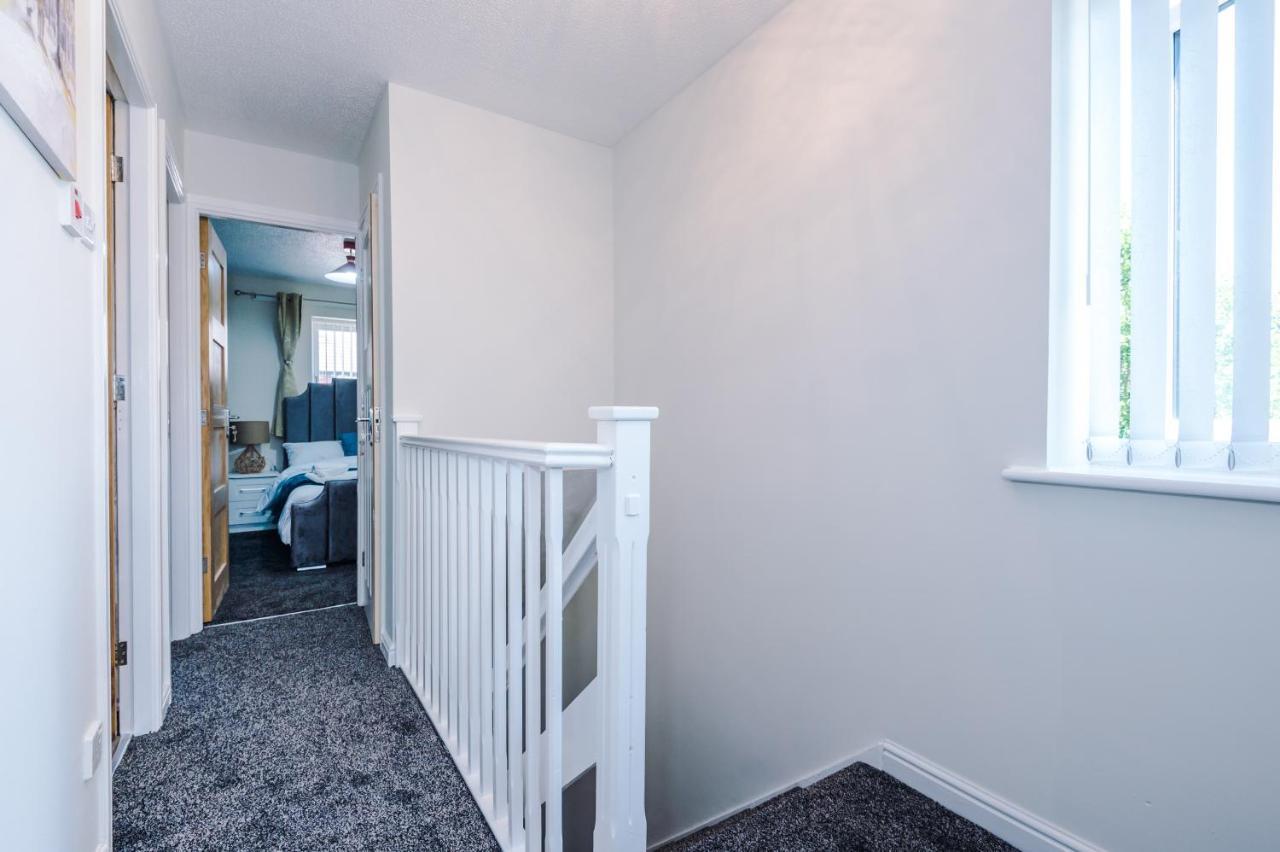 Stylish 4 Bedroom Home Close To Manchester City Centre Luaran gambar