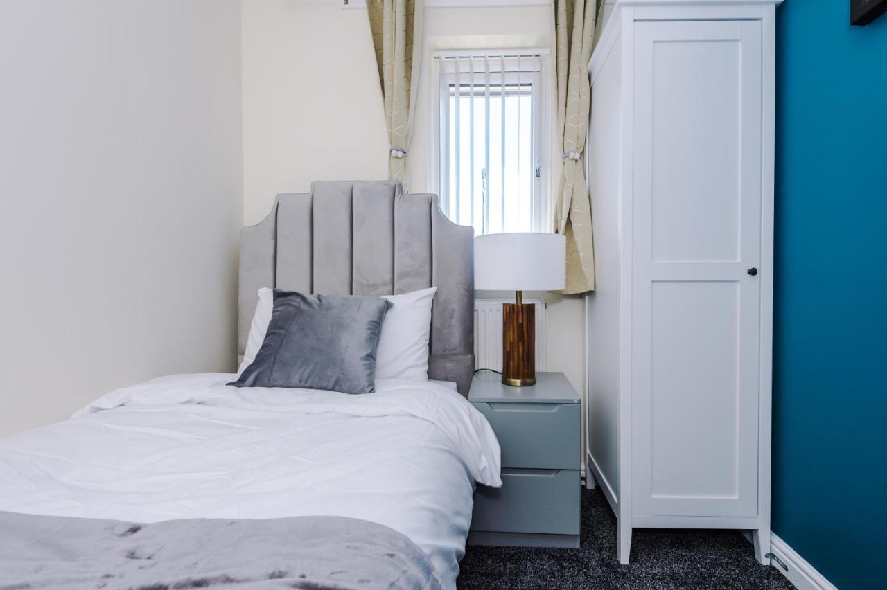 Stylish 4 Bedroom Home Close To Manchester City Centre Luaran gambar
