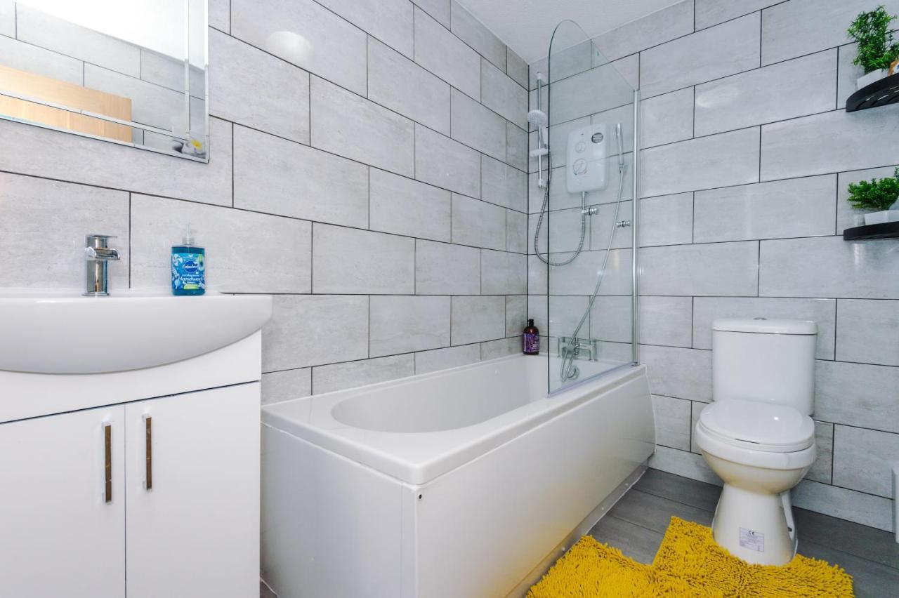 Stylish 4 Bedroom Home Close To Manchester City Centre Luaran gambar