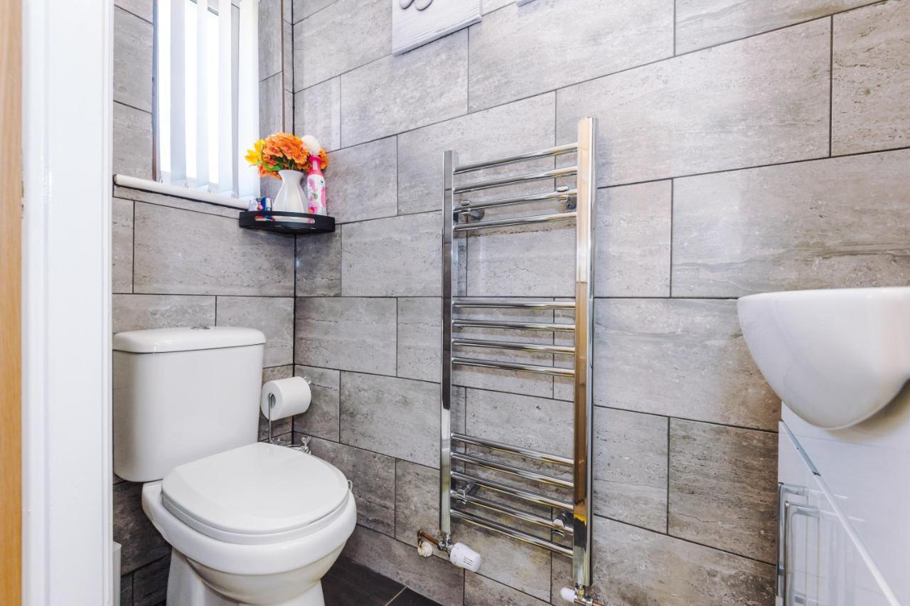 Stylish 4 Bedroom Home Close To Manchester City Centre Luaran gambar