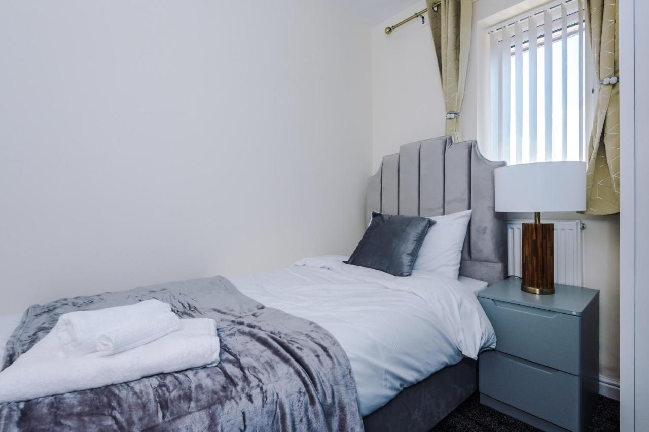 Stylish 4 Bedroom Home Close To Manchester City Centre Luaran gambar